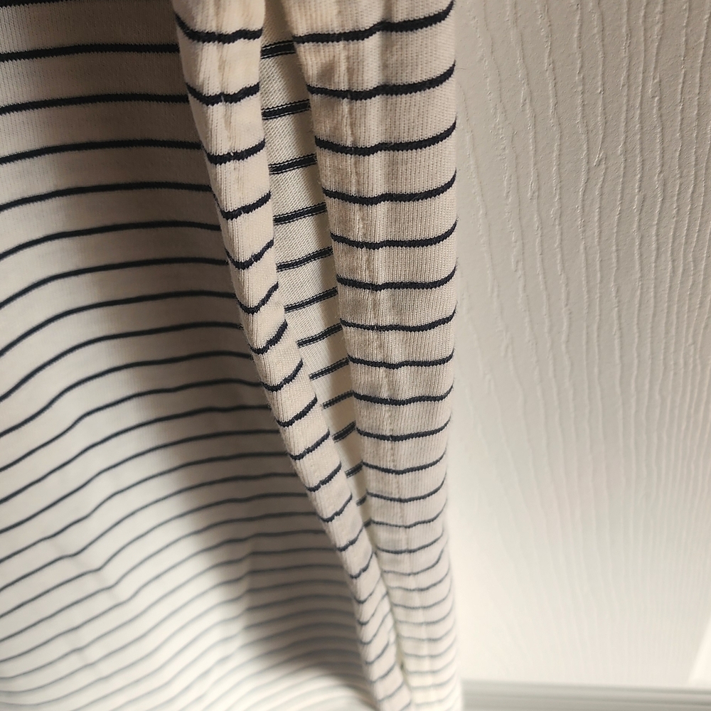 Old Navy Cream and Navy Striped Dress - Picture 4 of 5